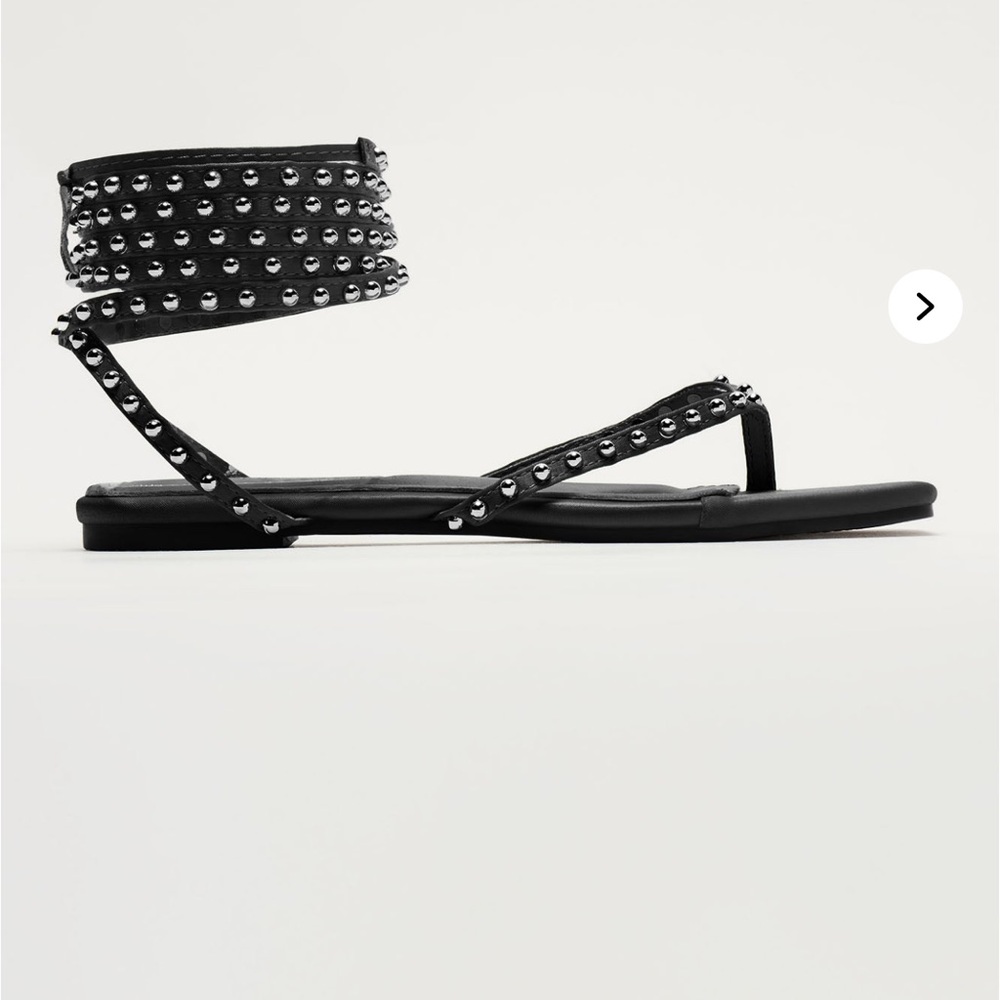 Casual flow studded wrap up flat sandals
